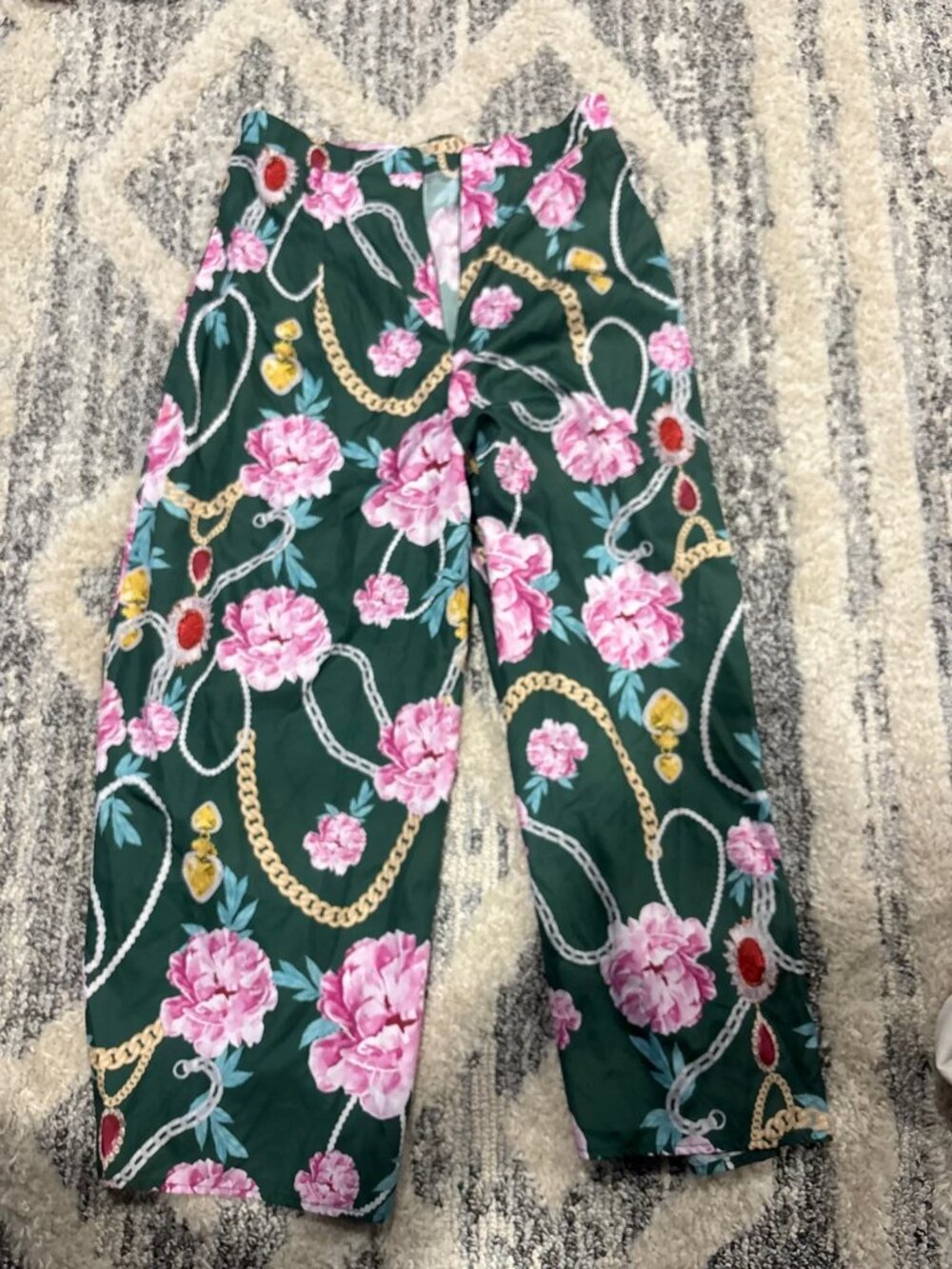 ChicMe Floral Print Pants Size S New